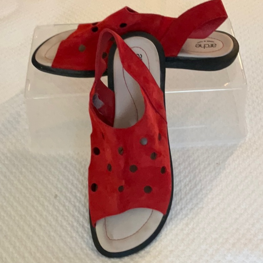 ARCHE Saotto Sandals